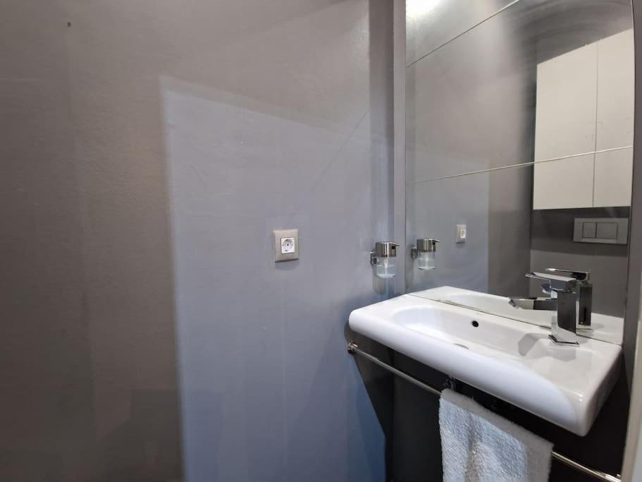 Exclusivo Apartamento De Diseno Centro Sevilla Matahacas Bajo Esterno foto